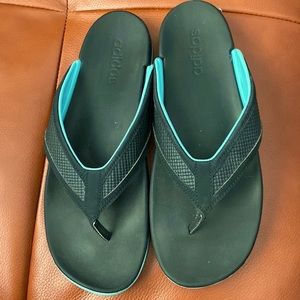 Adidas Women’s 10 flip flops